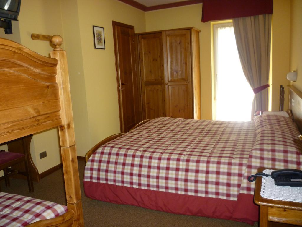 Hotel I Rododendri Valfurva Pokój zdjęcie