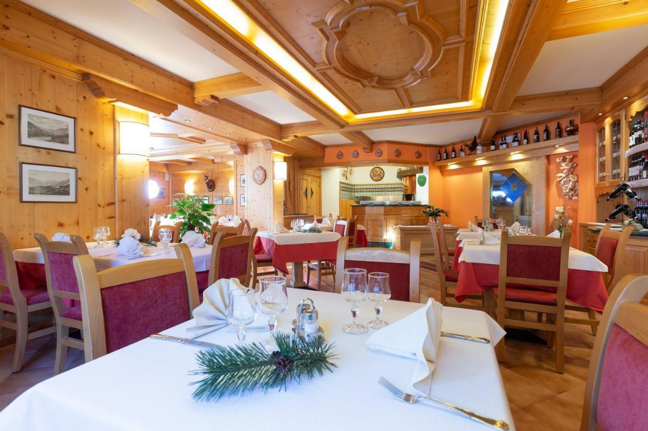 Hotel I Rododendri Valfurva Zewnętrze zdjęcie
